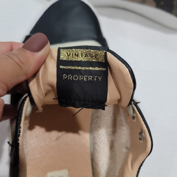 Vintage Havana Property Sneakers - Picture 11 of 15